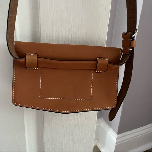 Calvin Klein Contrast Stitch Crossbody bag Light Brown 8 X 4.5” Leather NWOT - Picture 4 of 11
